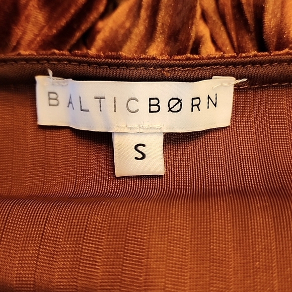 Baltic Born Andi stretch ribbed velvet short sleeve maxi wrap dress S - Picture 9 of 12